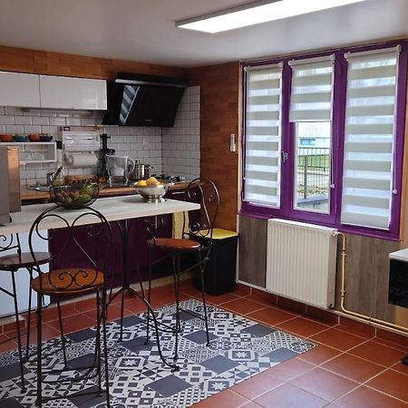 Ferienwohnung Chez David Bressuire Exterior foto